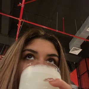 Meet your Posher, Alexandra